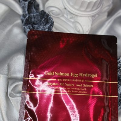 Gold Salmon Egg Hydrogel Mask (1)